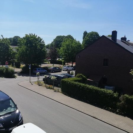 Studio 2 Pers. Tourisme Et Business Apartment Namur Bagian luar foto