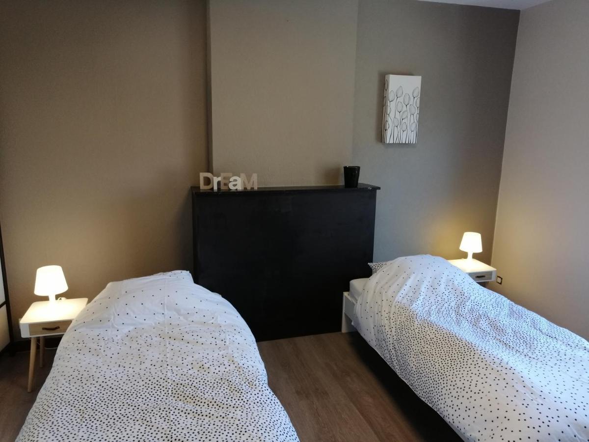 Studio 2 Pers. Tourisme Et Business Apartment Namur Bagian luar foto