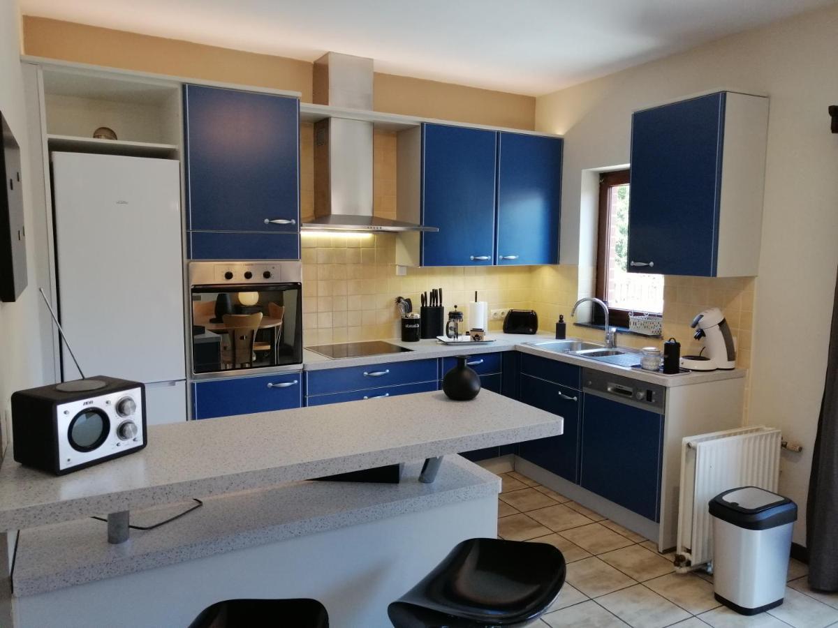 Studio 2 Pers. Tourisme Et Business Apartment Namur Bagian luar foto